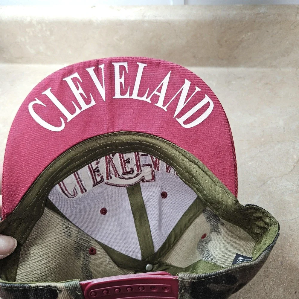 Cleveland Hat Cap Snap Back Mens Camo Red Baseball Flat Bill‎ Streetwear